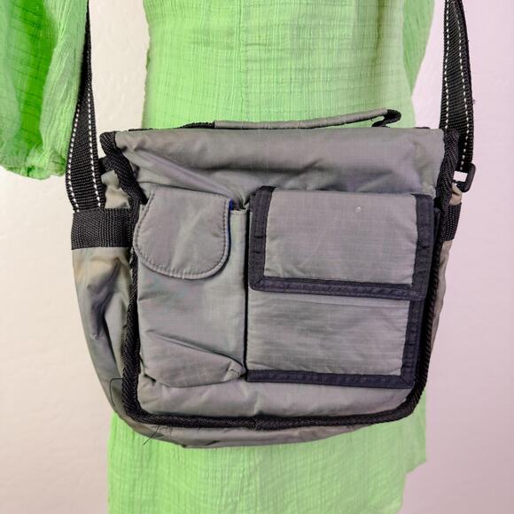 Mudd Messenger Sling Crossbody Bag Cosmetic Organizer Gray Black 90s Y2K Vintage - Picture 8 of 12